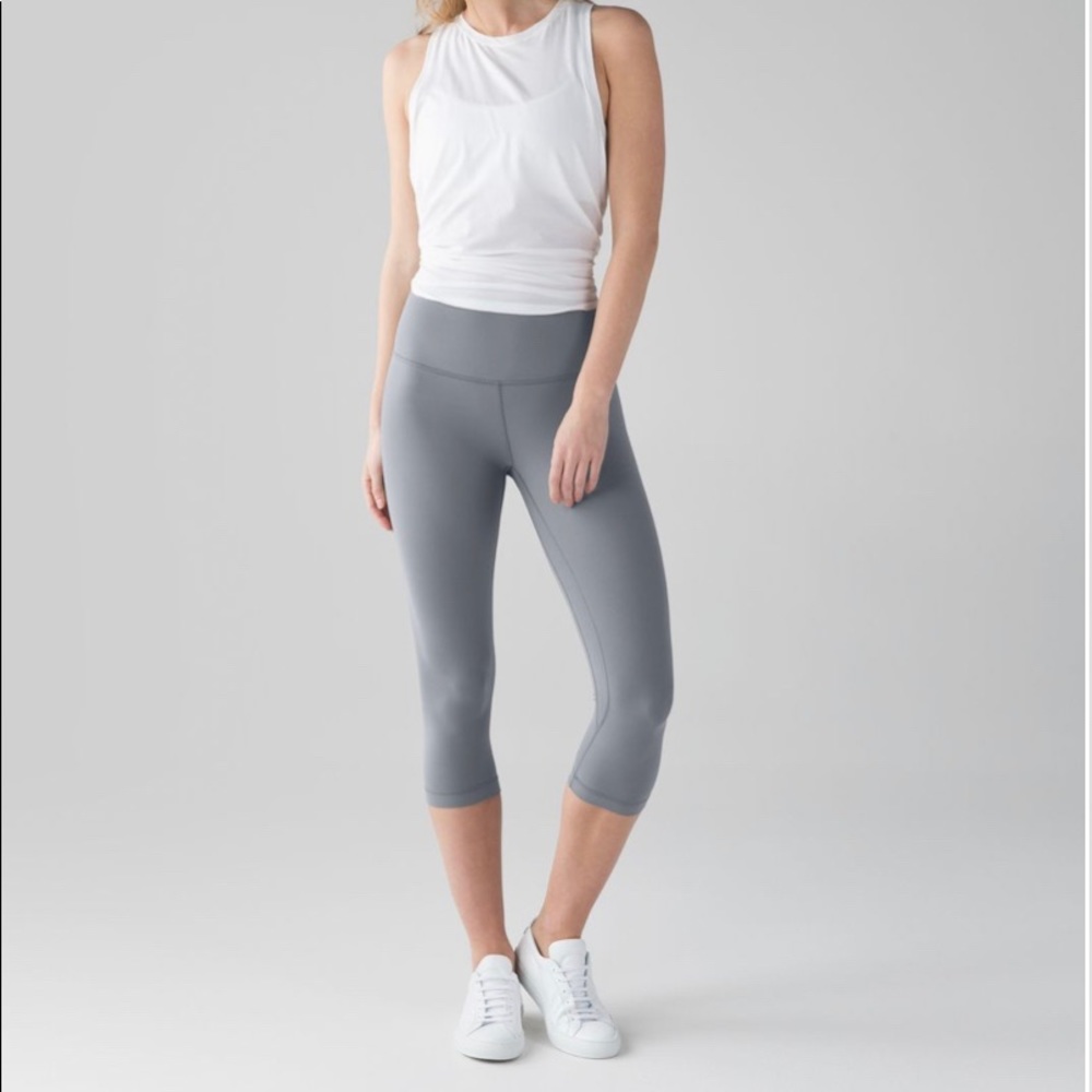 Lululemon Align Nulu High Rise 21" Crop RARE Slate Grey Size 6